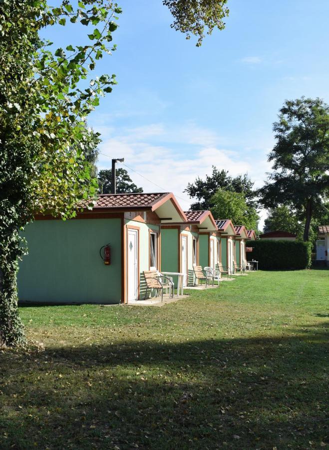 Marina Tynec N. L. - Kemp Týnec nad Labem Extérieur photo